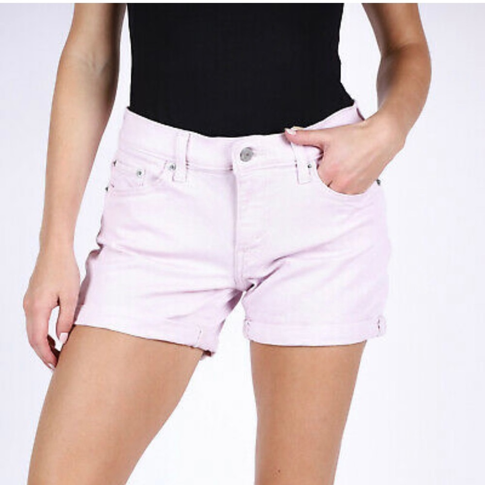Levi’s High Rise Wedgie Shorts Stonewash Light Lilac Sz 25